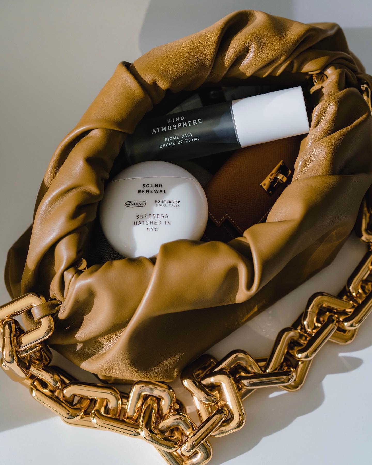 SUPEREGG: THE REVOLUTION OF VEGAN BEAUTY