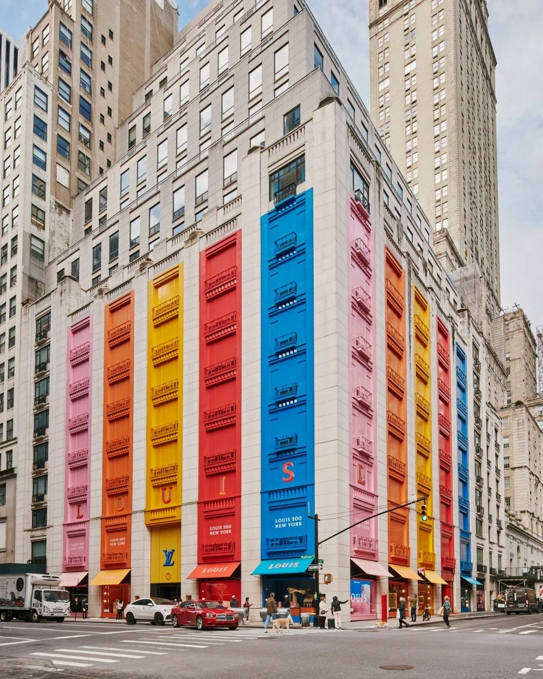 LOUIS VUITTON, 200 TRUNKS, 200 VISIONARIES: THE EXHIBITION