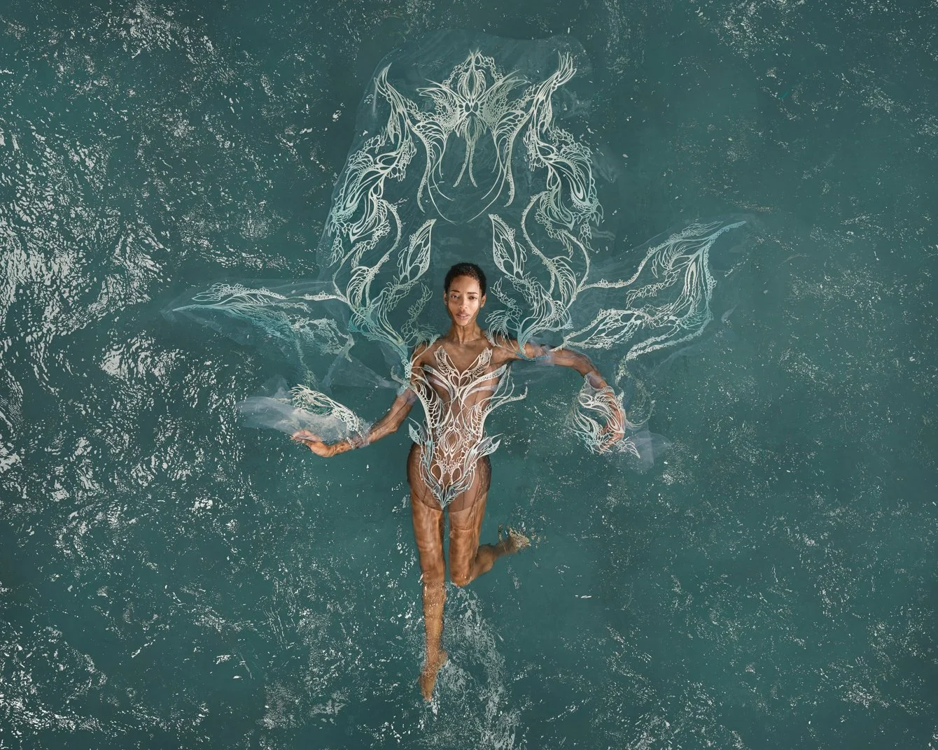 “CARTE BLANCHE” IRIS VAN HERPEN