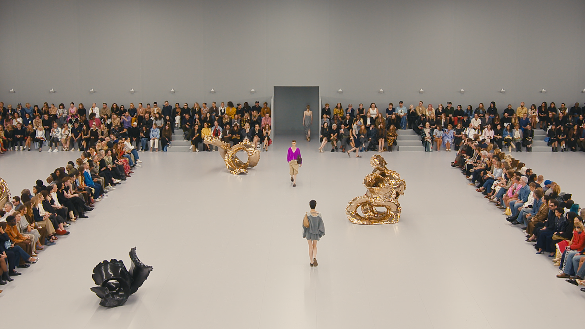LOEWE X LYNDA BENGLIS